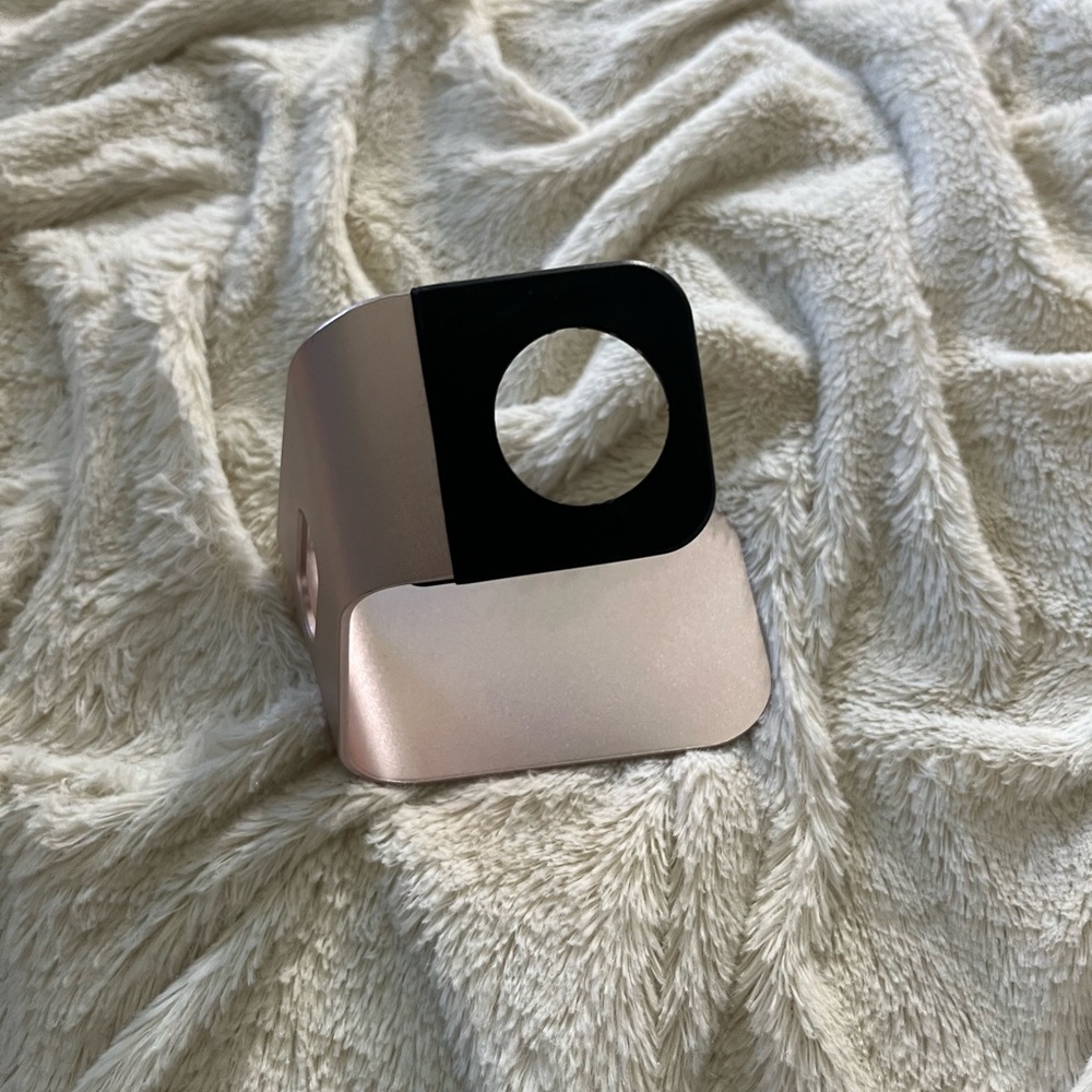 Apple Watch charging stand